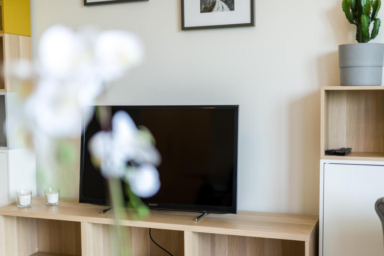 Warta Residence Apartments By Noclegi Renters Познан Екстериор снимка