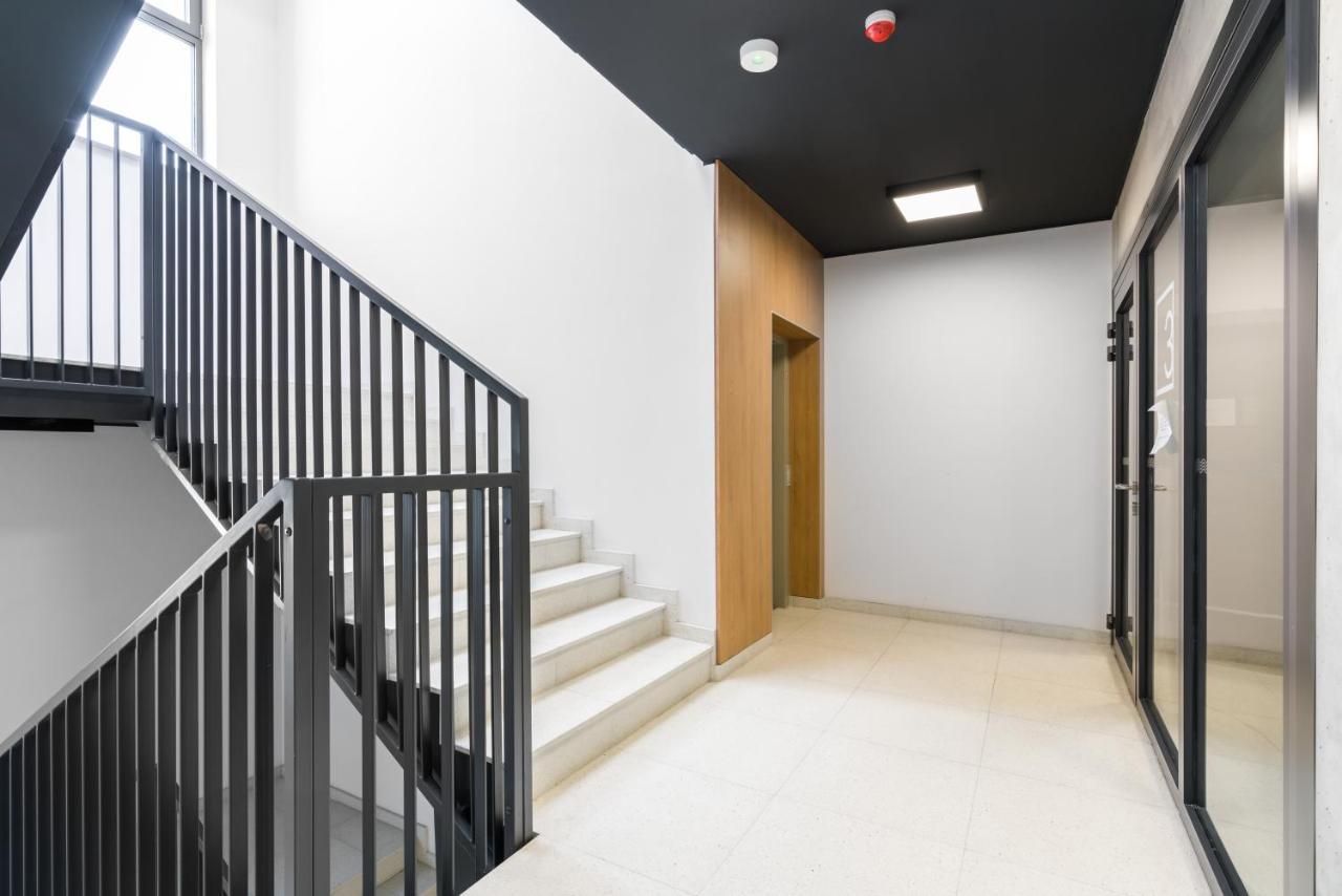 Warta Residence Apartments By Noclegi Renters Познан Екстериор снимка